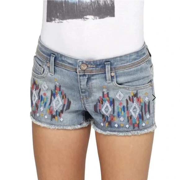 Roxy Blaze Gemoetric Embroidered Boho Festival Cut Off Raw Hem Shorts Size 11 - Picture 2 of 16
